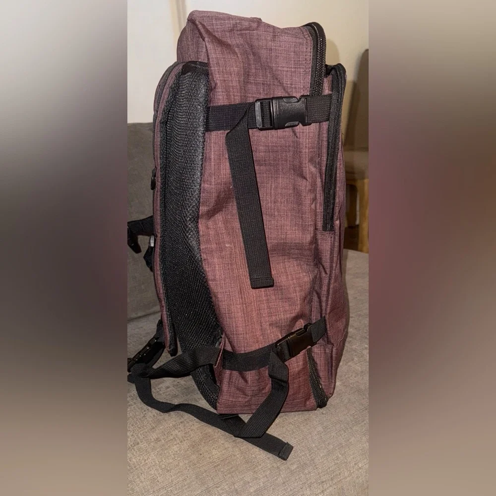 HYNES EAGLE AMSTERDAM 38L WEEKENDER CARRY ON BACKPACK